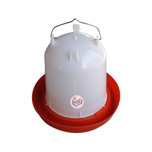Automatic water trough for chickens