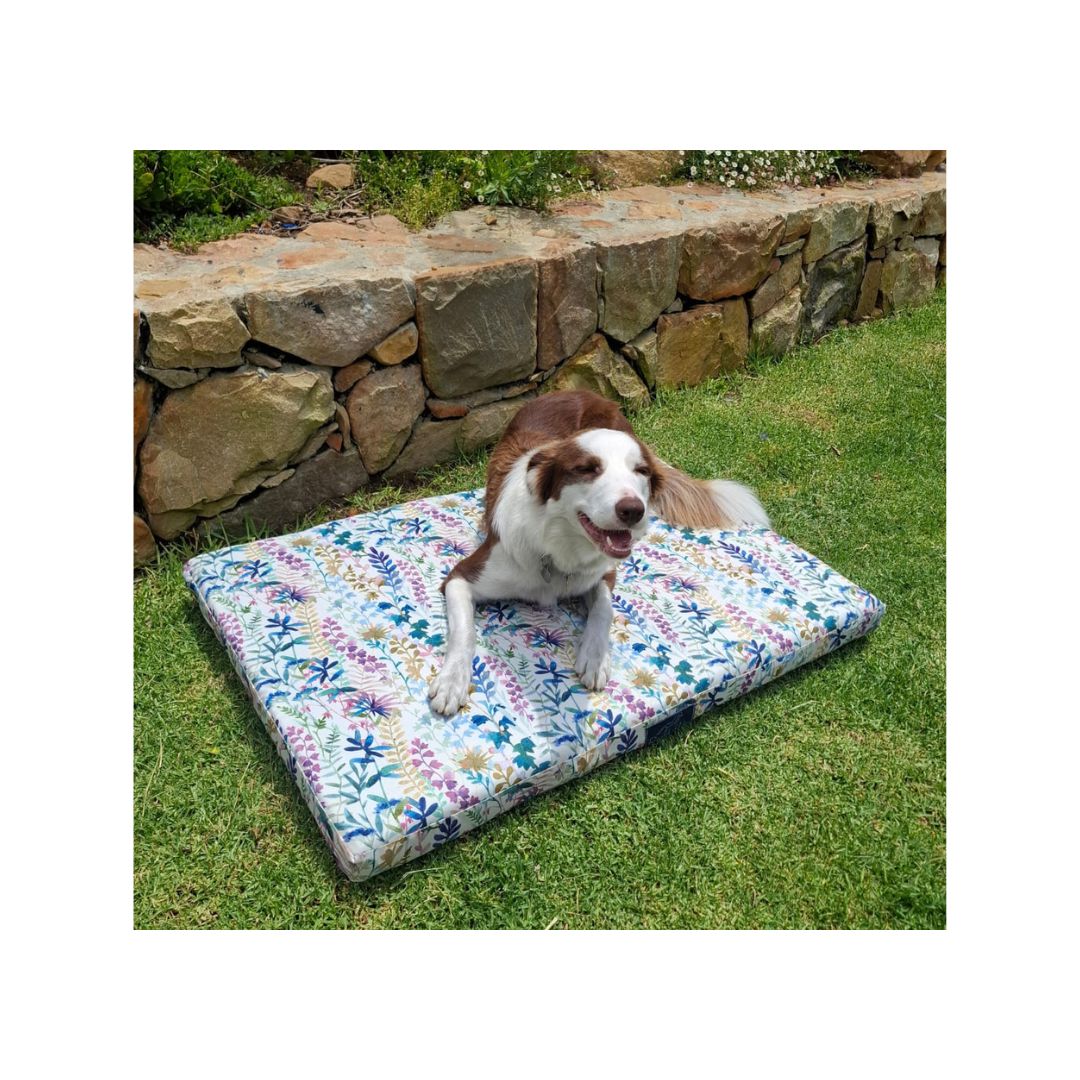 Rugged-Up Flat Dog Bed