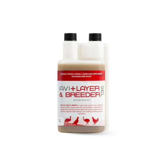 Camelus Avi Layer & Broiler 1L liquid supplement for poultry and breeding birds.